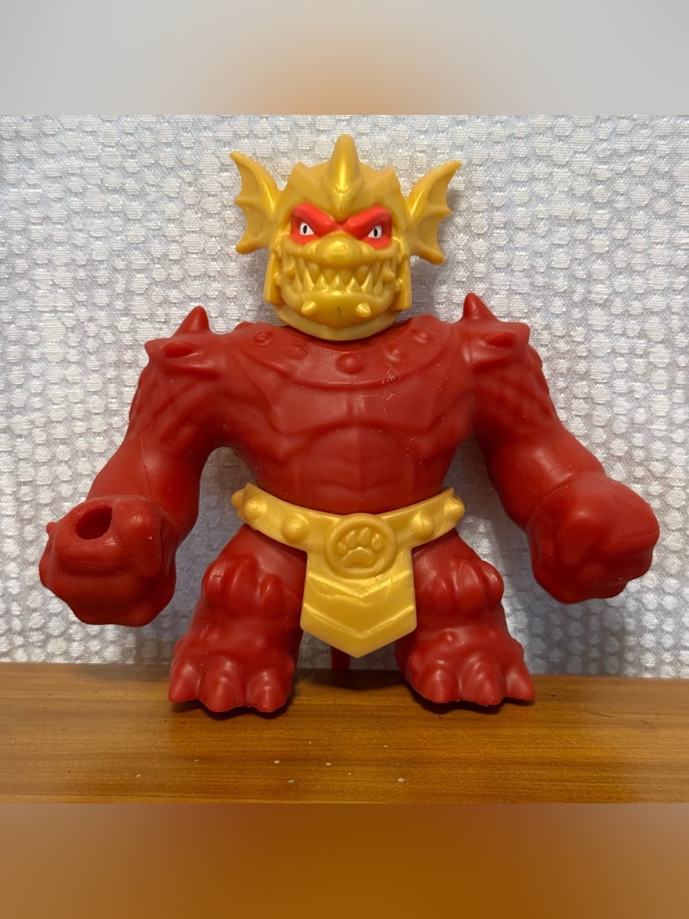 Heroes of Goo Jit Zu Stretch Strikers Hero Pack, Stretchy Action Figure Blazagon